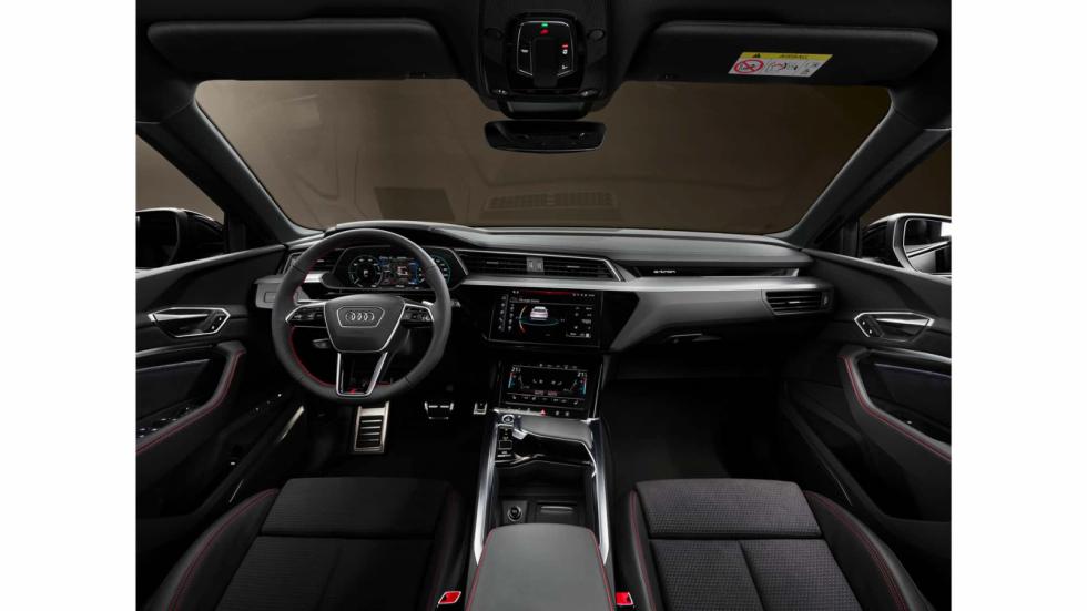 Το νέο Audi Q8 e-tron Edition Dakar... λατρεύει τη λάσπη!